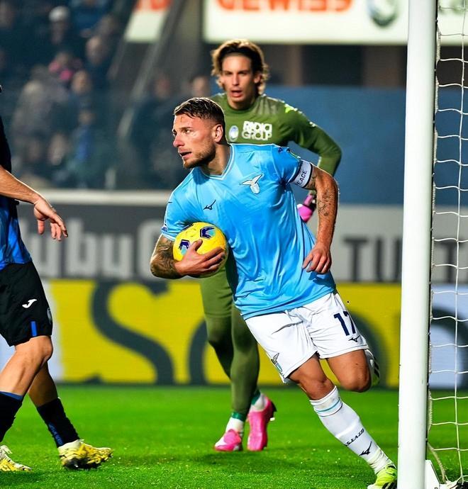 构成了一个 构成了一个